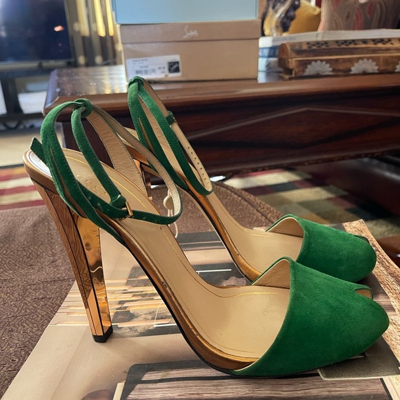 Gucci Shoes - Gucci by Tom Ford RunwayGreen Suede Ankle-Tie High Heels with Metallic Gold Heel